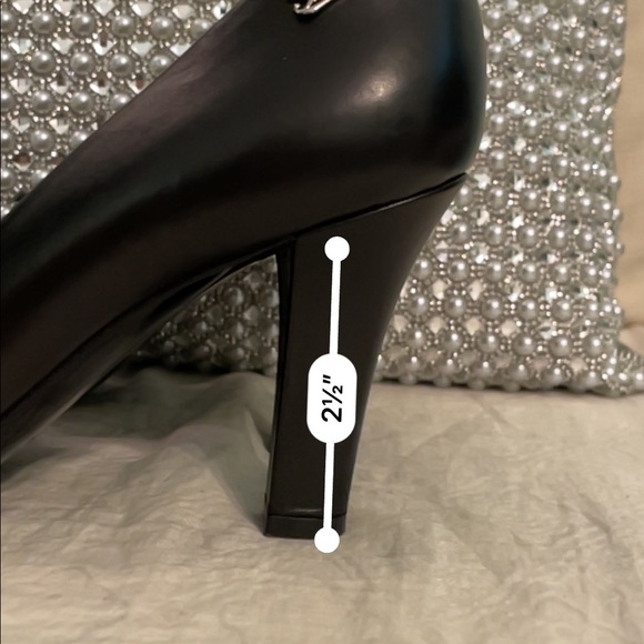 Authentic GUCCI Heels - Picture 9 of 14